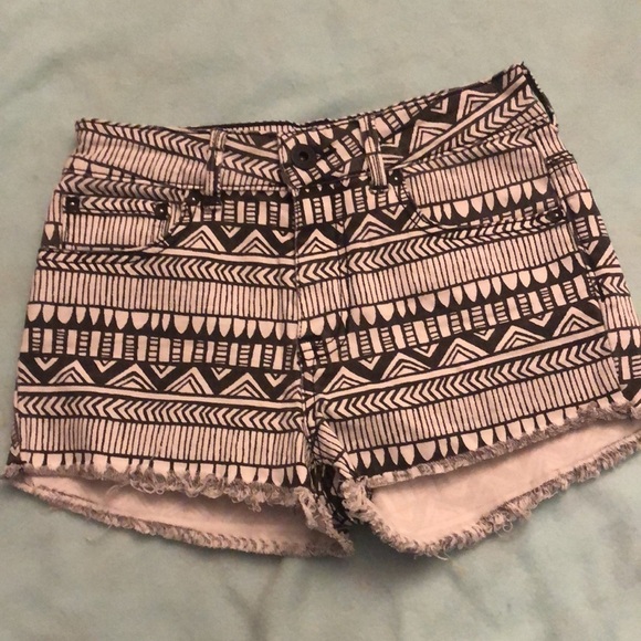 Bull head denim high rise jean short size 1 - Picture 2 of 5